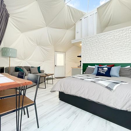 Port Wade Glamping Domes Villa Victoria Beach Exteriör bild