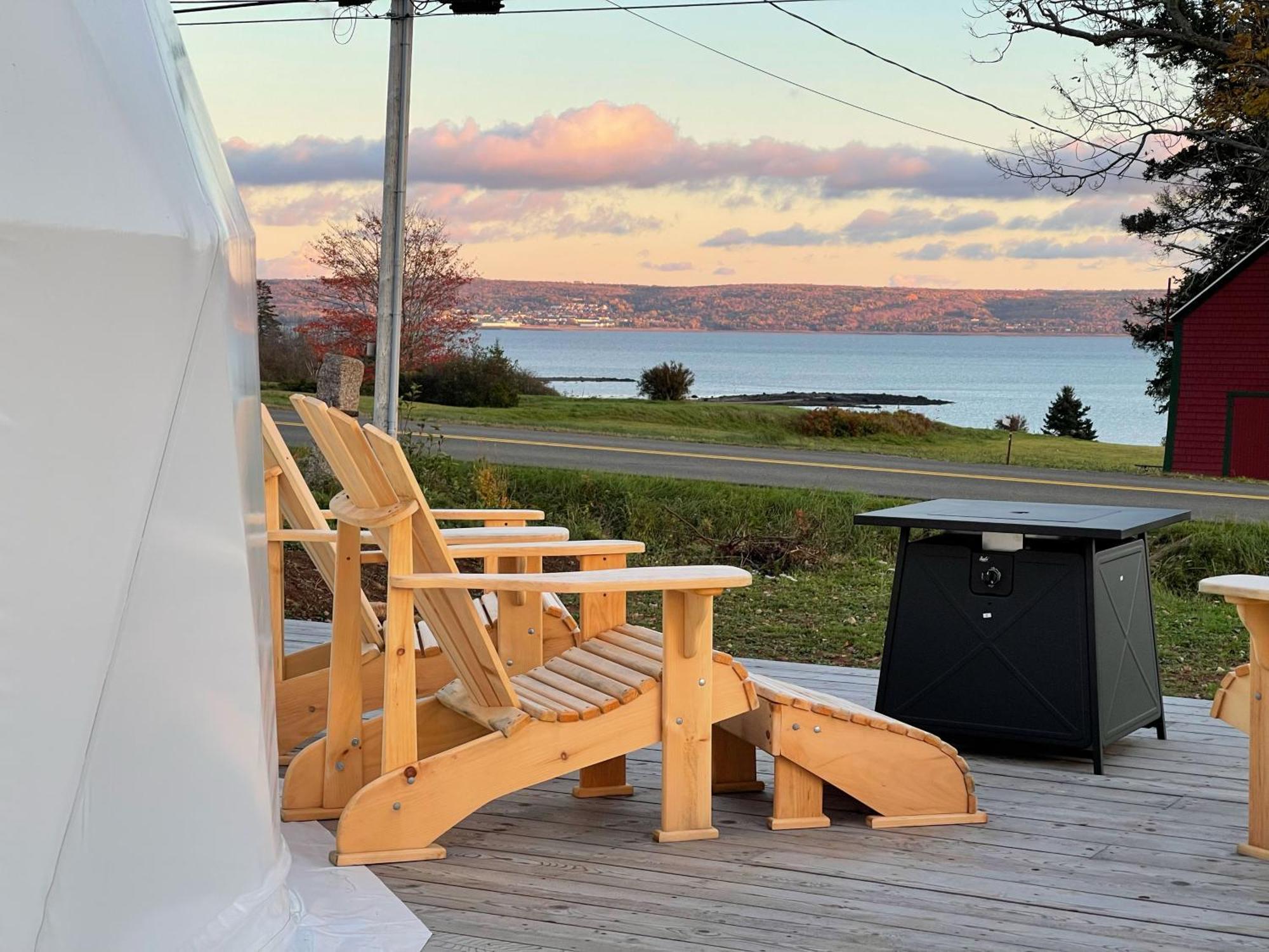 Port Wade Glamping Domes Villa Victoria Beach Exteriör bild