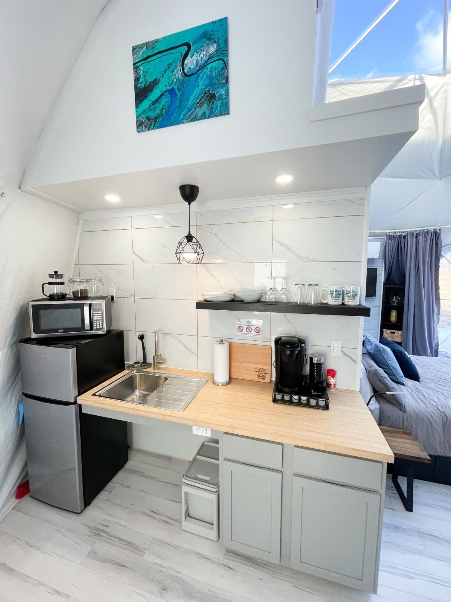Port Wade Glamping Domes Villa Victoria Beach Exteriör bild