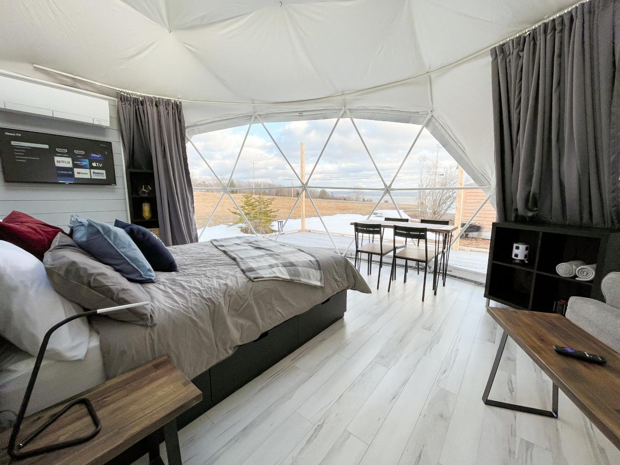 Port Wade Glamping Domes Villa Victoria Beach Exteriör bild