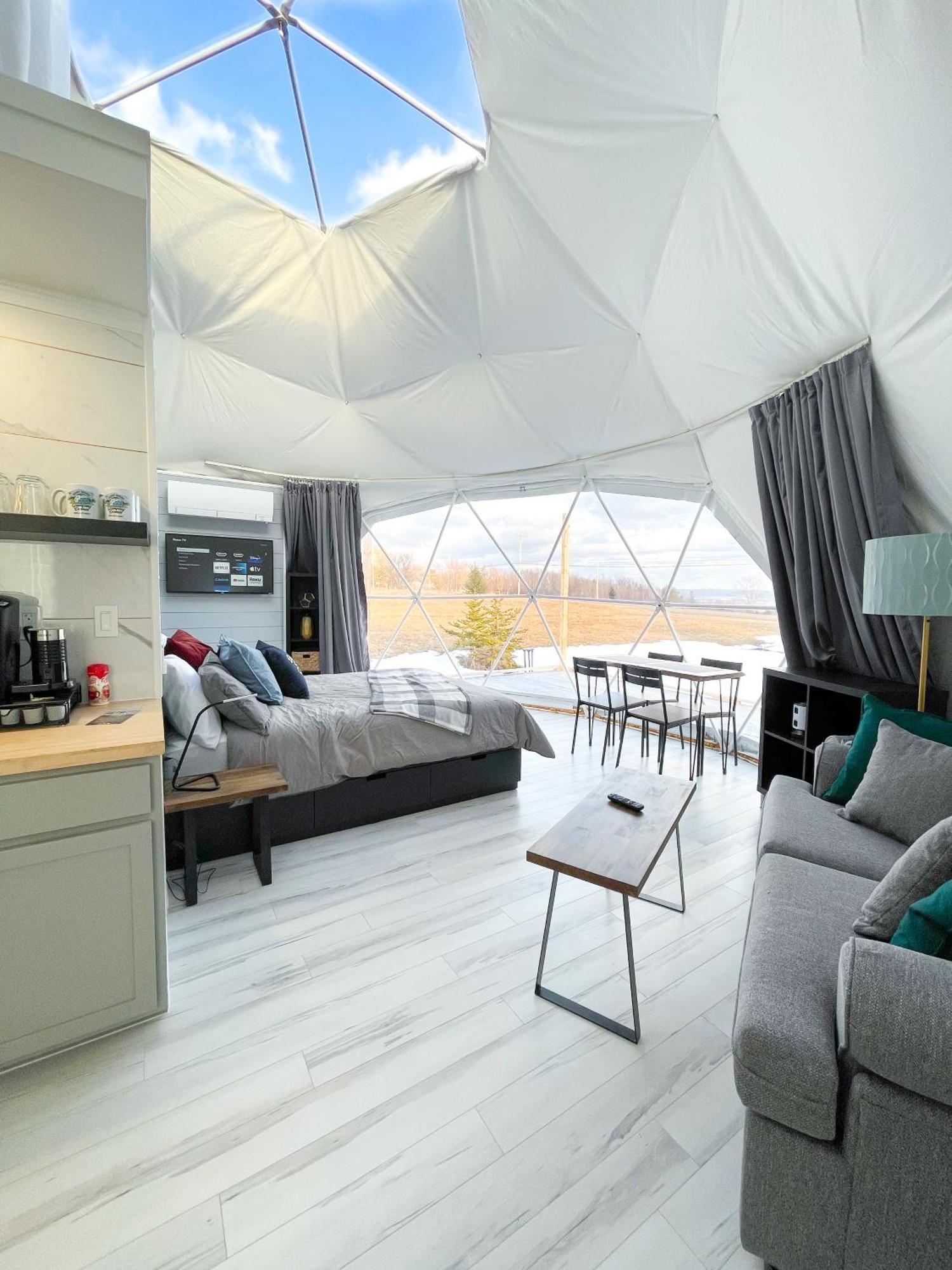 Port Wade Glamping Domes Villa Victoria Beach Exteriör bild