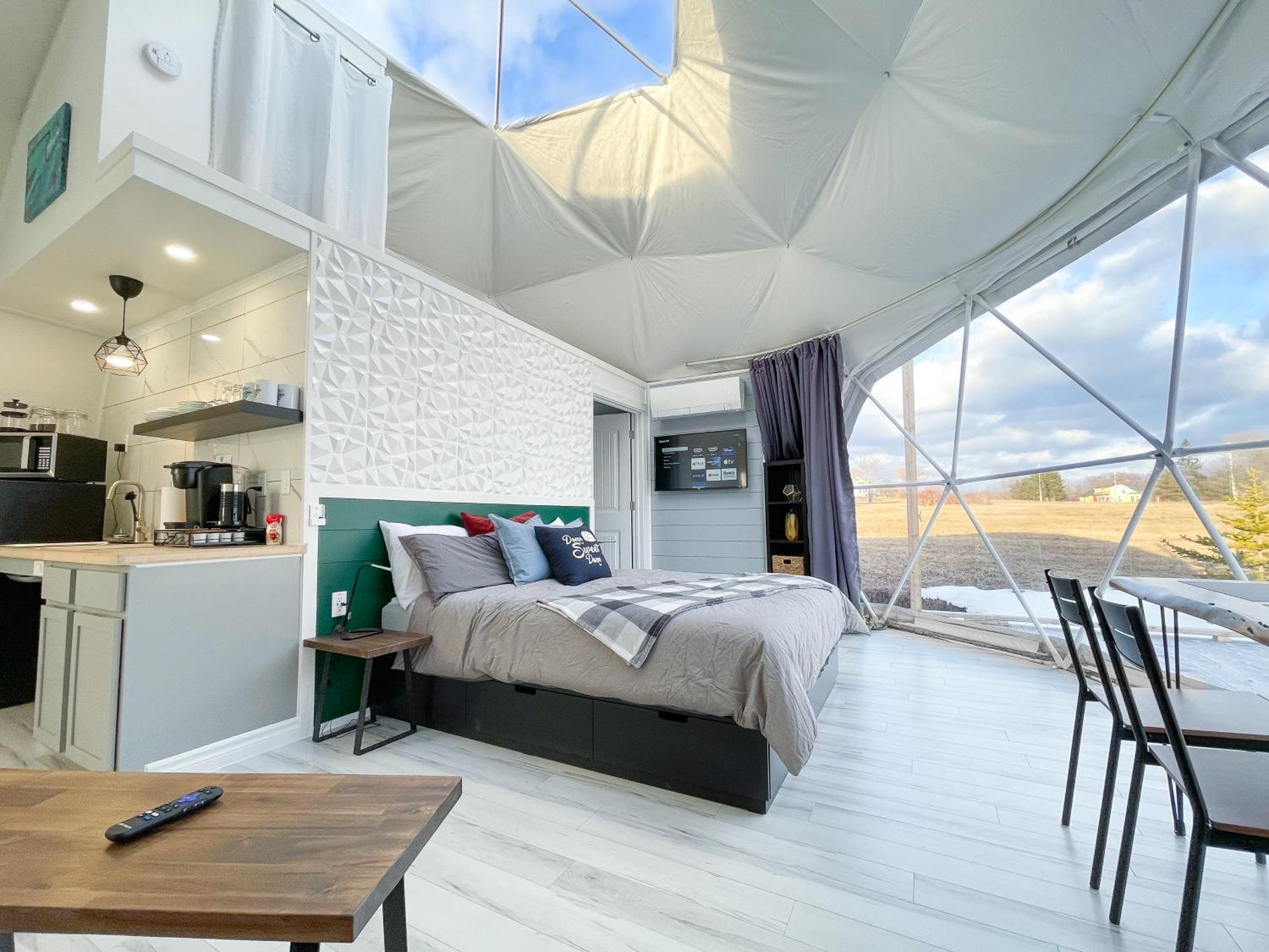 Port Wade Glamping Domes Villa Victoria Beach Exteriör bild